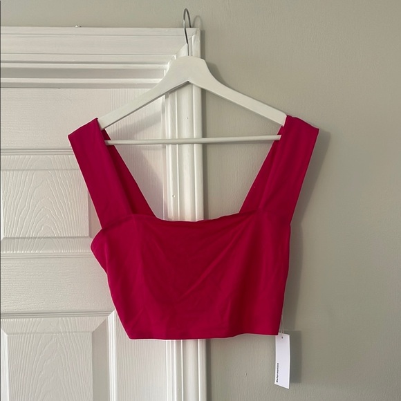 Reformation Tops - NWT Reformation Sleeveless Crop Top